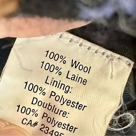 Icelandic Designs Wool fully lined Cardigan with ornate hook closure SZ L - Picture 8 of 8